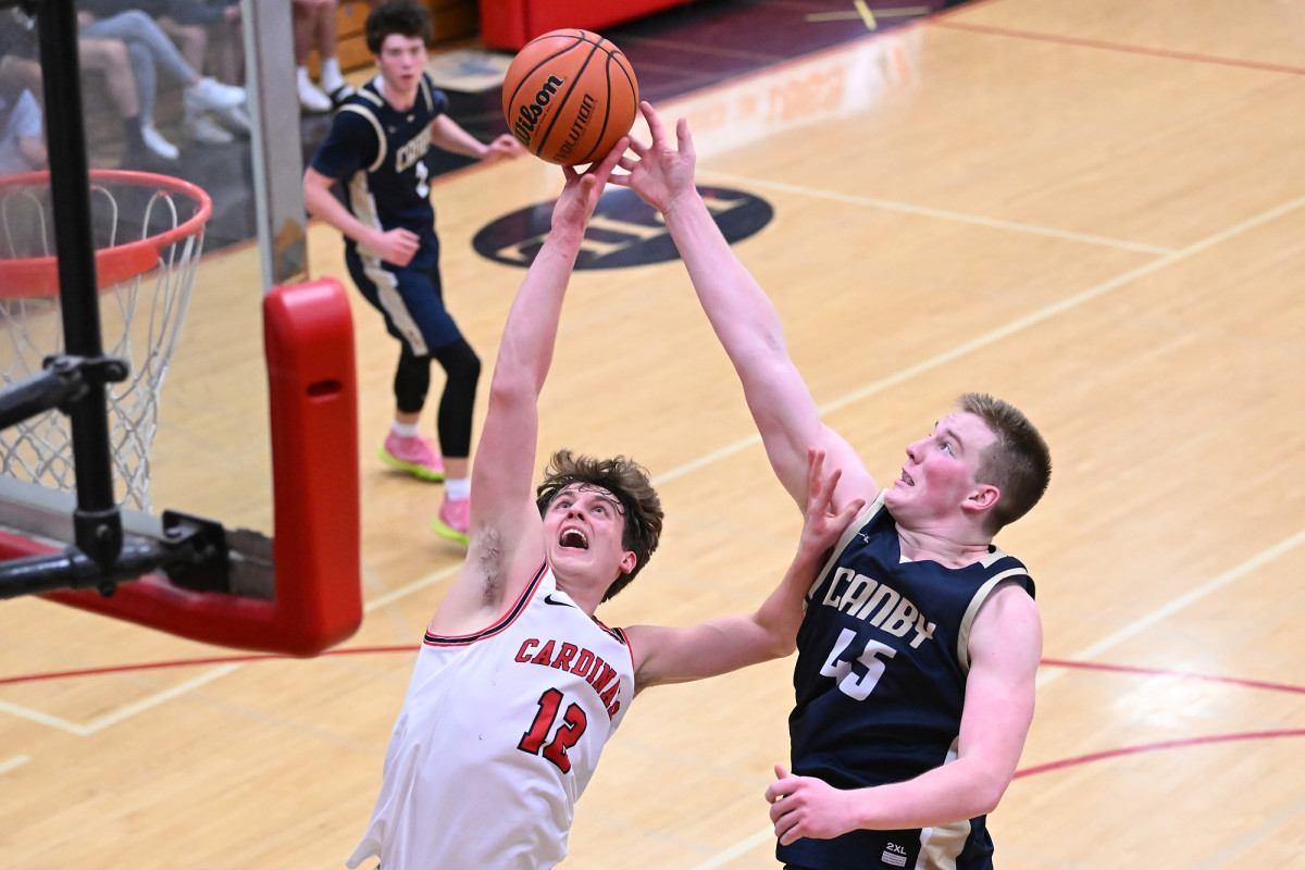 Lincoln Canby boys basketball Leon Neuschwander 32